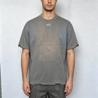 T-shirt col rond délavé style vintage, effet vieilli, sérigraphie et surpiqûres