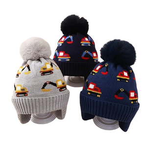 Ensemble bonnet et écharpe pour enfants, garçons et filles, bonnets tricotés avec doublure polaire douillette, bonnet d'hiver et cache-cou pour tout-petits garçons en voyage - Product Image 4