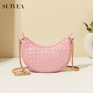 กระเป๋าถักสะพายไหล่สายโซ่สีทองขนาดเล็กงานสานแฮนด์เมดกระเป๋าสะพายไหล่คาดลำตัว - Product Image 1