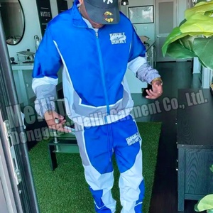 Ensemble deux pièces pour homme 2023, style streetwear, coupe-vent, ensemble de survêtement en nylon avec fermeture éclair personnalisée par sublimation - Product Image 1