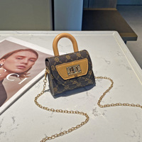 Mini sac à bandoulière en chaîne, porte-monnaie, pochette à fermoir tournant doré, style INS, pour femmes, vente en gros.