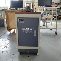 Machine de brochage manuelle pour la préparation d'échantillons à encoche en V ou en U pour les essais d'impact sur les métaux