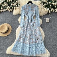 Robe longue élégante pour femme en dentelle blanche à manches longues, coupe trapèze, décontractée, avec découpes florales, idéale pour les fêtes et le quotidien