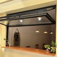 Système de fenêtre à persiennes coulissantes verticales modernes, à rupture de pont thermique, insonorisé et peu encombrant pour hôtels et petits appartements