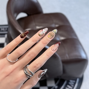 เล็บปลอมอะคริลิคคุณภาพสูงลายหัวใจน่ารักสำหรับปีใหม่ ทำมือ ขายส่ง - Product Image 1