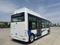 Bus électrique à plancher bas pour opérations urbaines, conduite à gauche, capacité totale de 72 passagers, batterie de 160 kWh