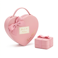 Boîte à bijoux en satin rose avec nœud en forme de cœur, boîte de rangement pour bague et collier, boîte d'emballage personnalisée pour cadeau de mariage