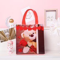 Sac fourre-tout non tissé d'épicerie imprimé au détail de logo personnalisé conception d'ours de cadeau de la Saint-Valentin pour des achats pratiques