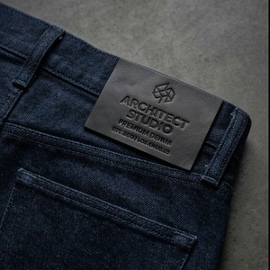 Etichette in Pelle Nera Ecologiche Personalizzate con Logo in Rilievo per Abbigliamento, <span class=keywords><strong>Forma</strong></span> Rettangolare in Rotolo - Product Image 2