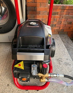 Idropulitrice ad alta pressione multi-click per <span class=keywords><strong>la</strong></span> pulizia esterna di auto da turismo leggere e per il rimozione dello sporco, con sistema Surge Setup Pull-move. - Product Image 3