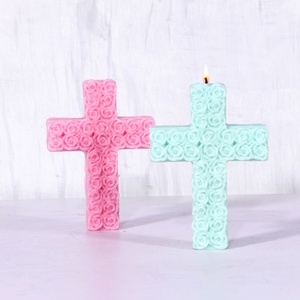 Molde de Silicona con Forma de Cruz de Rosas para Decoración de Pasteles - Product Image 3