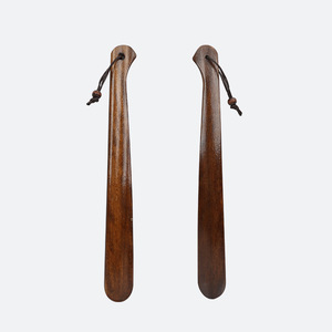 Chausse-pied en bois sur mesure à long manche, surface lisse, pour enfiler les chaussures, origine Jiangsu, numéro de pièce 80504 - Product Image 2