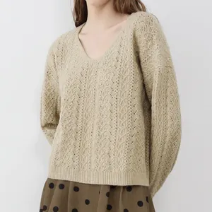 2024 사용자 정의 Odm & oem 패션 V 넥 스웨터 긴 소매 여성 풀오버 케이블 스웨터 여성 스웨터
