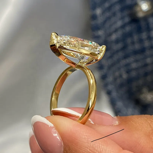 Anello Solitario con Diamante Sintetico Taglio a Pera da 5 Carati, Certificato IGI, D/VVS1, Montatura a Griffe in Oro Massiccio 14k, Anelli di Fidanzamento con Diamanti - Product Image 5