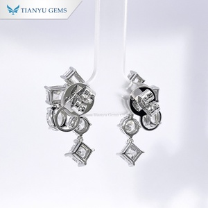 Pendientes de Diamantes de Laboratorio Múltiples en Oro de 14K Personalizados de TIANYU GEMS, Joyería de Boda Geométrica de Lujo para Mujer - Product Image 2