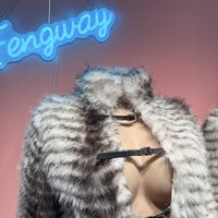 Ensemble de mode féminine 2026 Sexy Haut en fourrure à lacets assorti à un pantalon en cuir PU Ensemble deux pièces Vêtements pour femmes Tenue de boîte de nuit