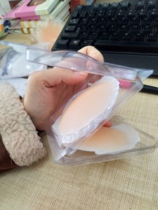 Matte Silicone <strong>Nipple</strong> <strong>Covers</strong> Adhesive <strong>Nipple</strong> <strong>Covers</strong> Invisible Round Silicone <strong>Nipple</strong> <strong>Pasties</strong> - Product Image 3
