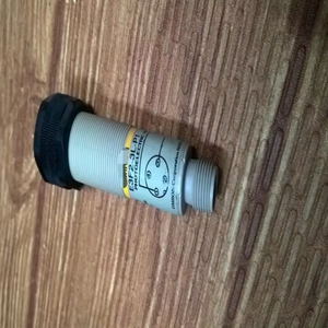 ใหม่และเป็นของแท้ E3f2-3l-p1 Photocell M12 ระบบอัตโนมัติแบบตั้งโปรแกรมได้สำหรับอุตสาหกรรม - Product Image 1