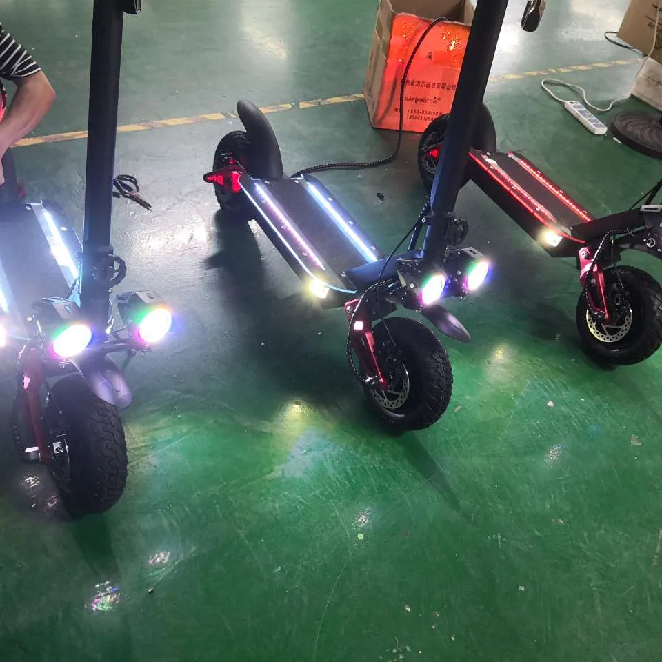 E4-9 крыло свет, способный преодолевать Броды для взрослых скутер электрический 2-колесный скутер внедорожный Электрический мотоцикл Скутер самокат с сиденьем двухколесный скутер 60V 150 кг