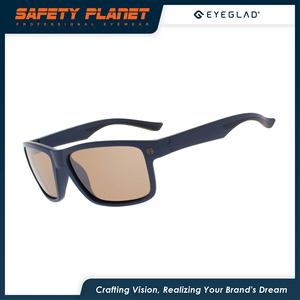 Gafas de sol con protección UV para mujer Gafas de sol polaroid de color claro personalizadas ultraligeras para unisex - Product Image 6