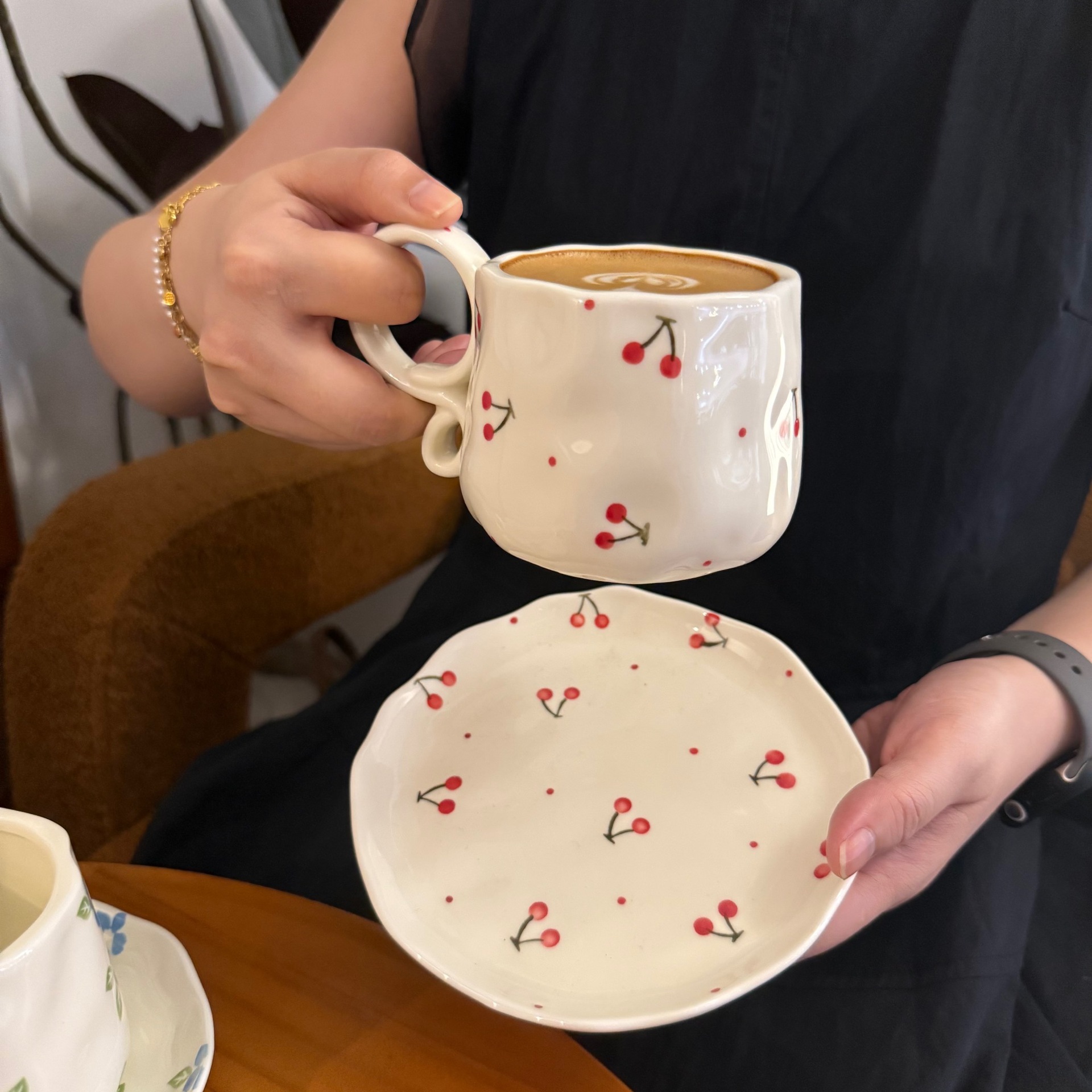 Tazza Cherry Dot 270ml + piattino 16cm