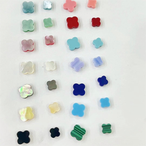 Colgante de Trébol de Cuatro Hojas de Nácar Natural de 4*3mm para Pulsera - Product Image 5