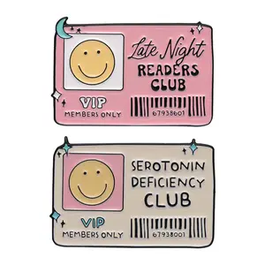 주식 회원 에나멜 핀 사용자 정의 늦은 밤 독자 클럽 브로치 옷깃 배지 명함 친구를위한 재미있는 보석 선물