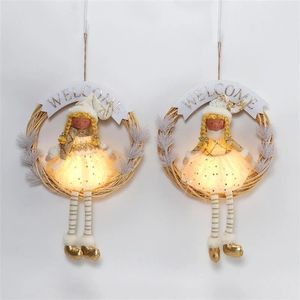Adorable Guirlande de Noël Lumineuse Fille (Lot de 2) – Décoration Hivernale Faite Main en Peluche avec Cônes de Pin et Écharpe - Product Image 5