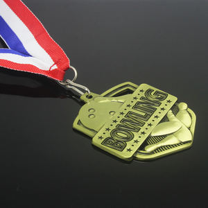 Vente en gros de nouveaux modèles de médailles et trophées en alliage 3D en forme de boule de bowling, cadeaux pour réunions sportives, logo personnalisé, médailles de bowling - Product Image 4