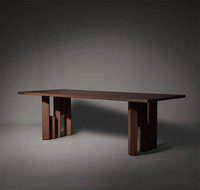 Table à manger en bois naturel pour les réunions Design unique pour votre espace Table à manger élégante en bois massif