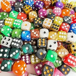 HIMORE Vente directe usine <span class=keywords><strong>Dés</strong></span> de casino en acrylique 16mm D6, points multicolores et design <span class=keywords><strong>à</strong></span> points pour jeux de société, lot de 10 - Product Image 3