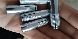 Cheville d'ancrage en bé<span class=keywords><strong>ton</strong></span> Grade 4.8/8.8 en acier au carbone zingué M6-M20 pour assemblage structurel – Prix direct usine, service OEM - Product Image 3