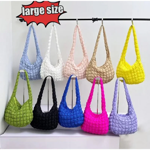 Nuevo bolso de nube doblado suave plisado burbujas bolsa de bola de masa hervida de gran capacidad bolso de mano de algodón para axilas Mujer - Product Image 6