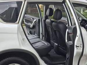 Haval H6 2016, SUV chinois, conduite à gauche, boîte automatique, moteur turbo, sièges en cuir, caméra arrière, pneus R17, véhicule d'occasion - Product Image 6