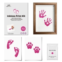 Kit de 3 empreintes de pieds de bébé sans encre, cartes de jalons de développement pour bébé, kit d'empreintes de mains et de pieds de nouveau-né, cadeau souvenir pour empreintes de mains et de pieds de bébé