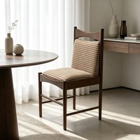 Chaise Trône de style nordique mi-siècle en bois massif, chaise de salle à manger avec revêtement en tissu, fauteuil de restaurant de style français pour usage domestique