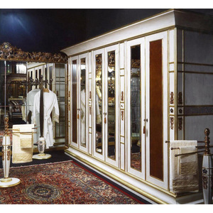 <span class=keywords><strong>Letto</strong></span> King Size in Legno Massello Stile Reale Europeo con Testiera Trapuntata, <span class=keywords><strong>Letto</strong></span> King Size Intagliato Dorato per Hotel e Ville - Product Image 4