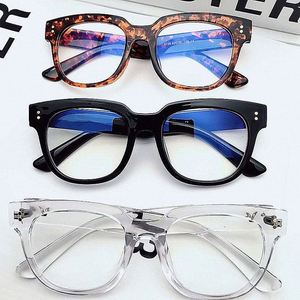 กรอบแว่นตาแฟชั่นย้อนยุคใส รุ่นใหม่ปี 2020 สำหรับทุกเพศ ป้องกันแสงสีฟ้า - Product Image 6