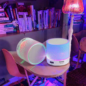 Haut-parleurs de scène de boîte de nuit étanches RGB LED <span class=keywords><strong>joue</strong></span> de la musique carte mémoire USB lecteur Audio domestique Mini haut-parleur Portable - Product Image 3