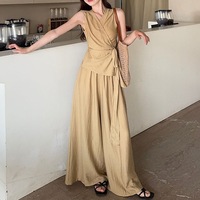 Setelan Blus Tanpa Lengan V-neck Gaya Korea yang Lembut dan Chic dengan Celana Kasual Lebar Longgar, Kedatangan Baru Musim Panas 2026, Setelan Dua Potong yang Modis.