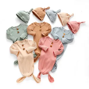 Camisones de bautizo de algodón acanalado sólido para recién nacidos Vestido anudado de bebé de manga larga con sombrero - Product Image 1