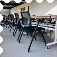 Chaise de formation pliable pour salle de conférence et de réunion en immeuble de bureaux, avec tablette d'écriture et roulettes en option