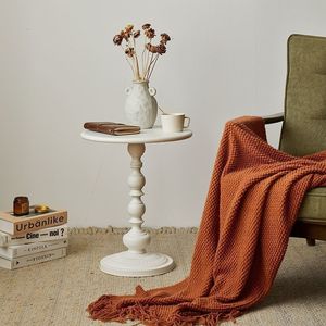 Tavolino Laterale in Stile Francese: Tavolino da Caffè Vintage in Ferro Battuto Nero per il Soggiorno di una Villa Familiare - Product Image 2
