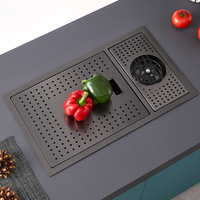 Évier de cuisine moderne multifonction en acier inoxydable sus 304 avec lave-gobelet