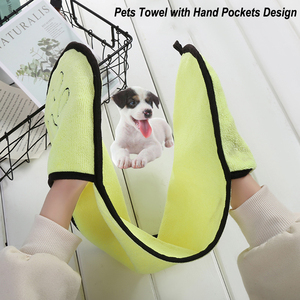 Ultra Absorbent Microfiber Dog Grooming Towel with Hand Pockets Quick Drying Dog Shammy Stocked Feature - Product Image 4
