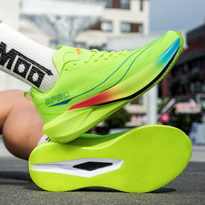 Nuevo modelo de zapatillas de running profesionales con diseño veraniego, antideslizantes, amortiguadoras, ultraligeras y casuales. - Product Image 5