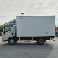 Camion réfrigéré de haute qualité SHACMAN 5 tonnes 4x2 Double chaise bas prix diesel de fabrication chinoise Frozen Van Cargo Box Food Truck