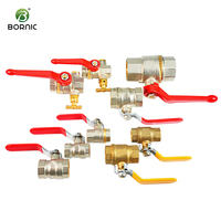 Válvula de bola de latón Bornic 3/8-8 con rosca macho neumática y conector de púas PEX MIP FIP, válvula de agua hembra, OEM personalizable