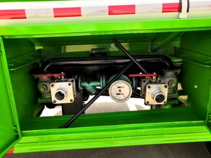 Autocisterna per Carburante 4x2 da 8000 Litri con Erogatore, Vendita Calda - Product Image 6