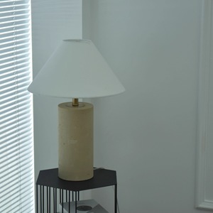 Lampe de table avec base en béton, E27 LED 220V, commande par interrupteur, lampe de bureau pour chambre à coucher - Product Image 1